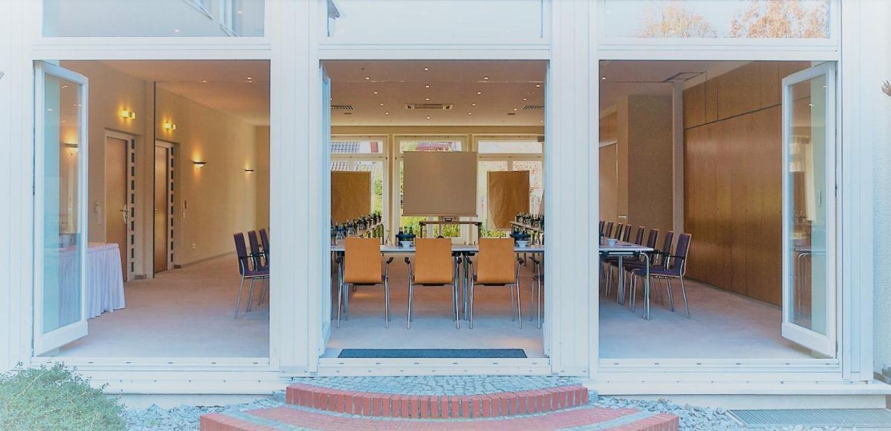 Hotel Ambiente Walldorf Вальдорф Экстерьер фото